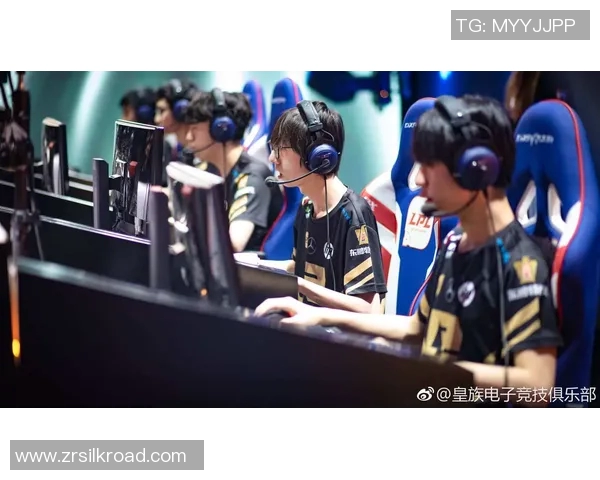 CSGO团队协作排名新突破RNG战队再创辉煌成就引发关注