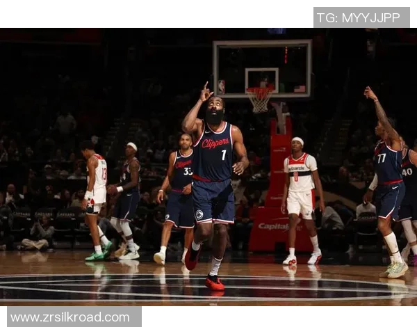 快船客场大胜奇才，继续领跑西部